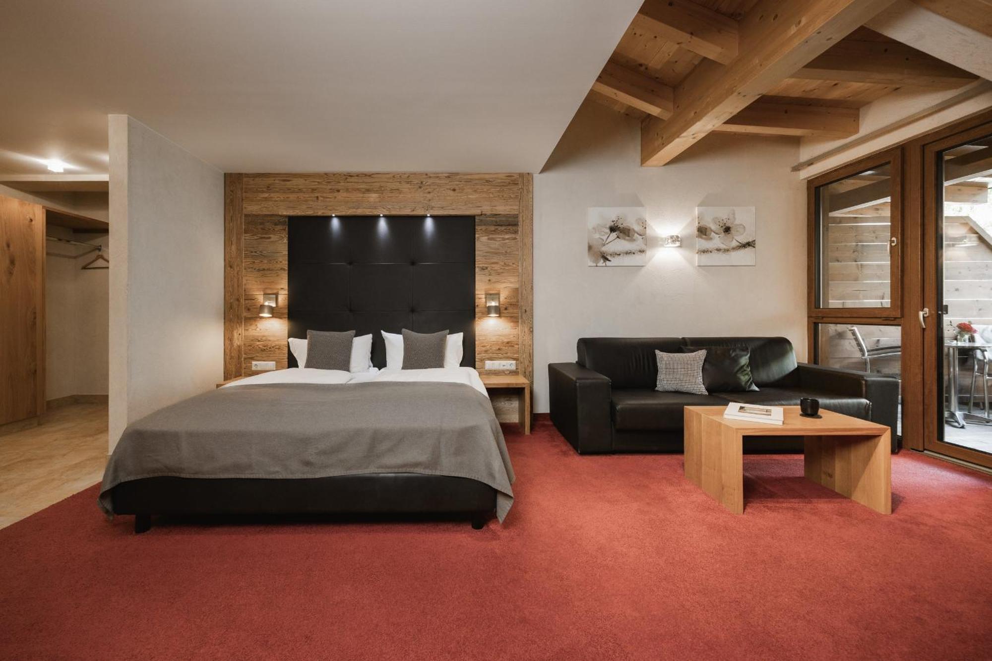 Neueroeffnung Miaflor Familien- & Aktivresort Рид-им-Оберинталь Номер фото