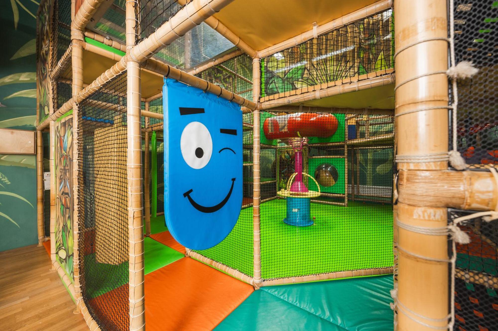 Neueroeffnung Miaflor Familien- & Aktivresort Рид-им-Оберинталь Экстерьер фото
