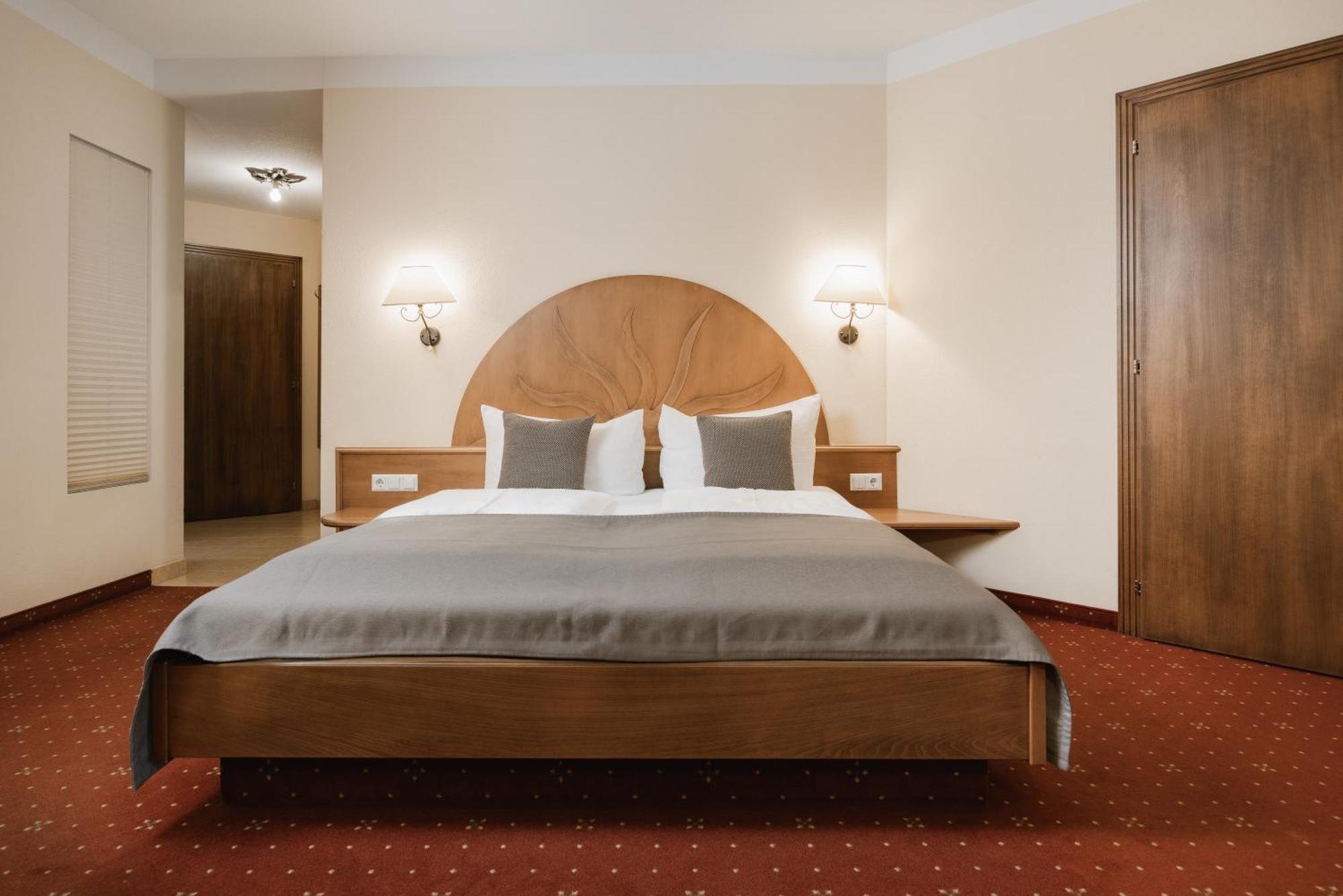 Neueroeffnung Miaflor Familien- & Aktivresort Рид-им-Оберинталь Экстерьер фото